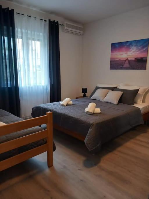 Apartment Dora-100M From The Central Beach Makarska Kültér fotó