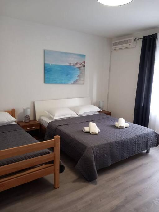 Apartment Dora-100M From The Central Beach Makarska Kültér fotó